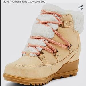 Women’s Sorel wedge boot size 7.5